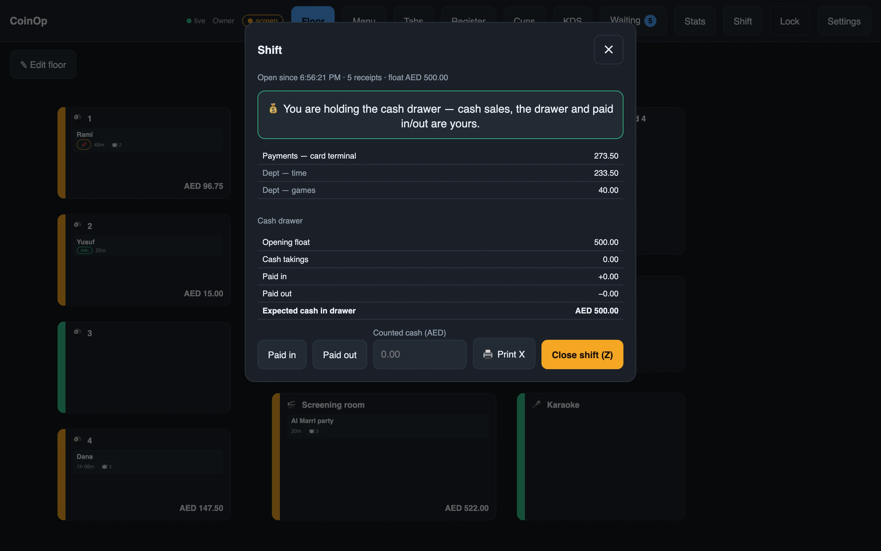The shift screen as an owner sees it, with the takings and the expected cash in the drawer